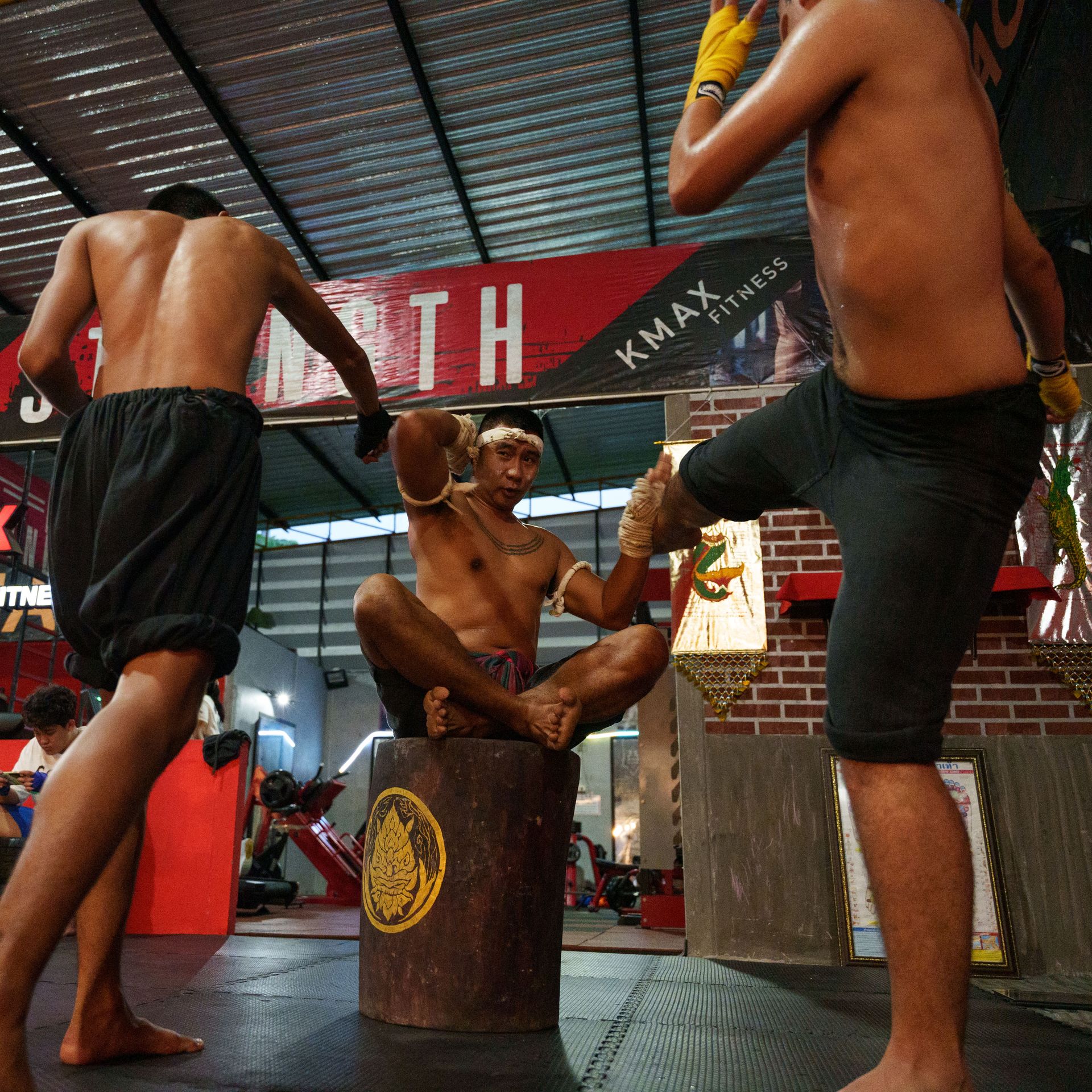 Traditional knee strike training